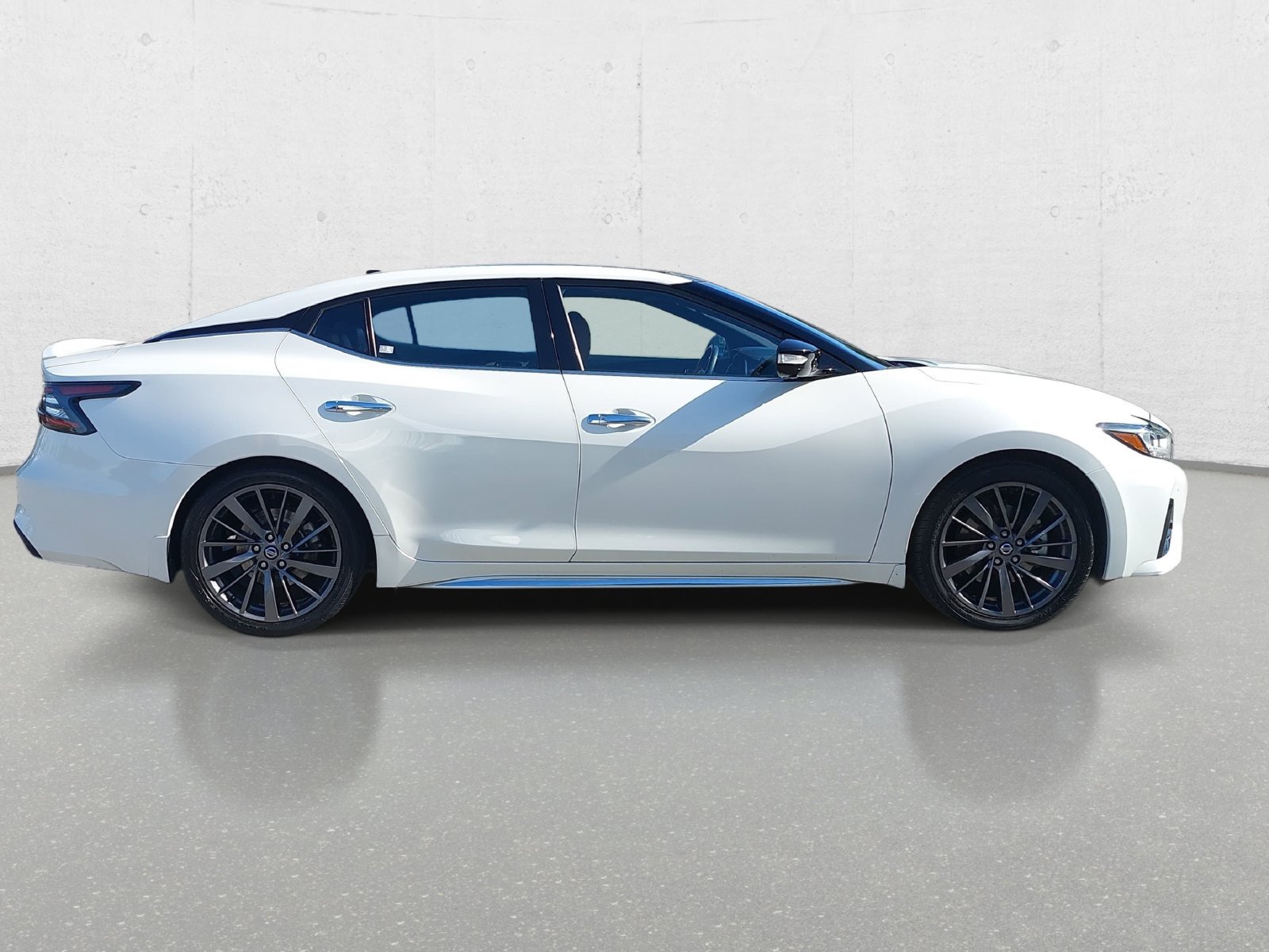 Used 2020 Nissan Maxima Platinum w/ Reserve Package FWD image 4