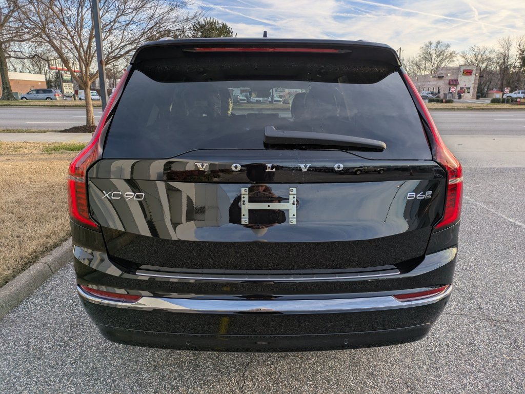 New 2026 Volvo XC90 B6 Plus w/ Protection Package Premier AWD/4WD image 5