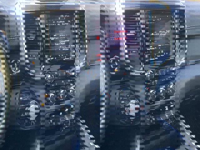 Used 2020 RAM 1500 Laramie image 28