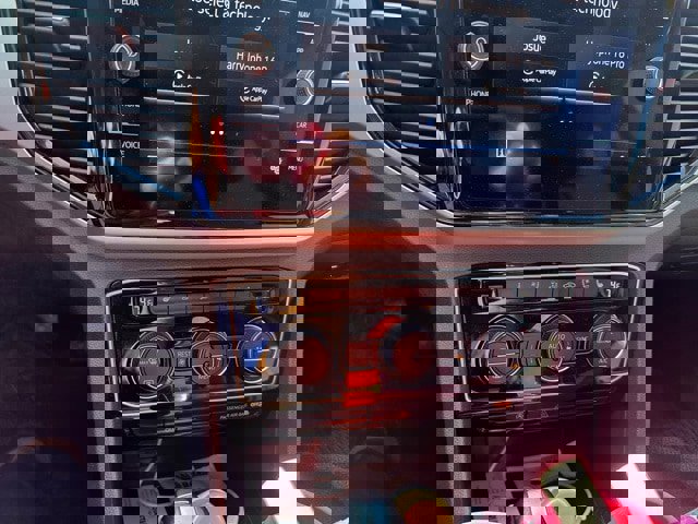 Used 2021 Volkswagen Atlas SEL Premium image 22