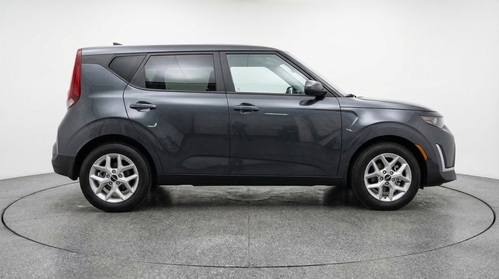Used 2025 Kia Soul LX w/ LX Technology Package image 11