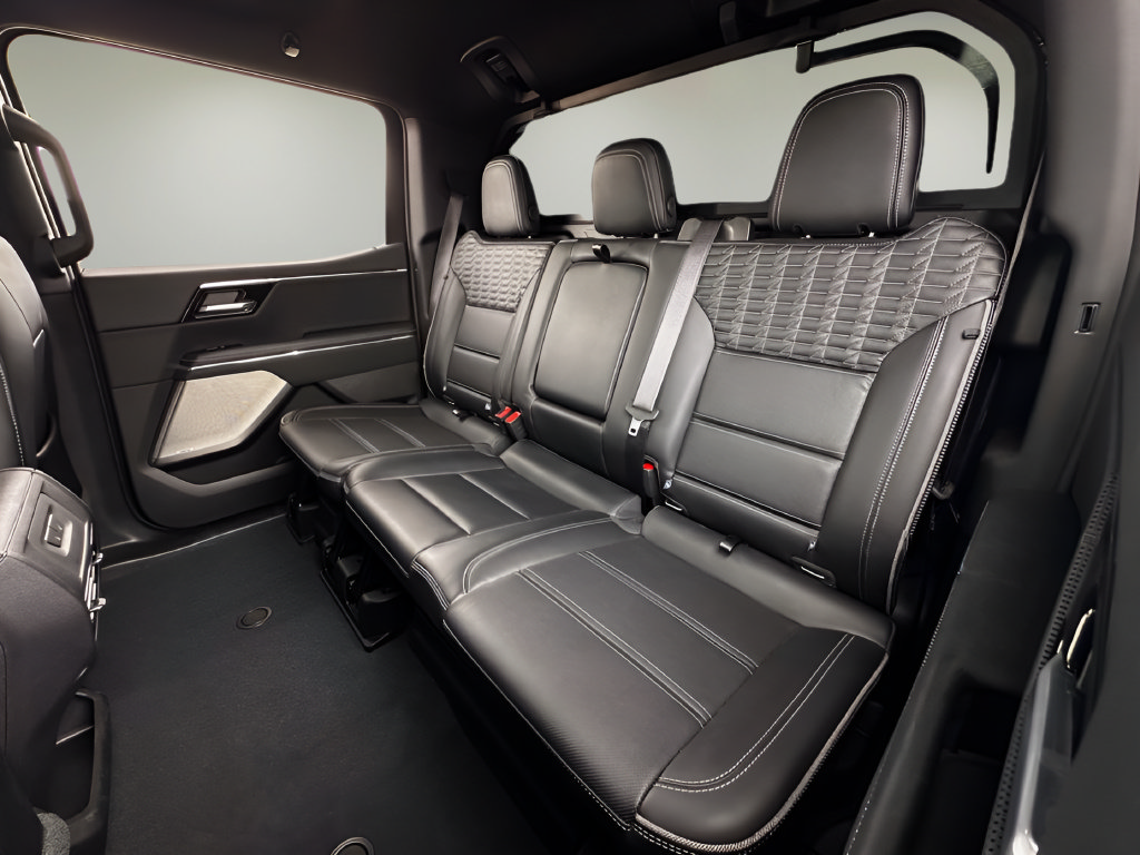 Used 2025 GMC Sierra EV Denali AWD/4WD image 20