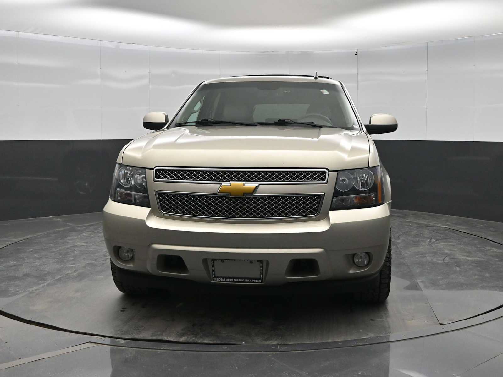 Used 2014 Chevrolet Tahoe LT w/ Luxury Package RWD image 3