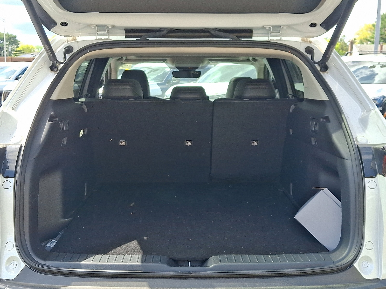 Used 2023 MAZDA CX-50 AWD 2.5 S w/ Cargo Package image 28