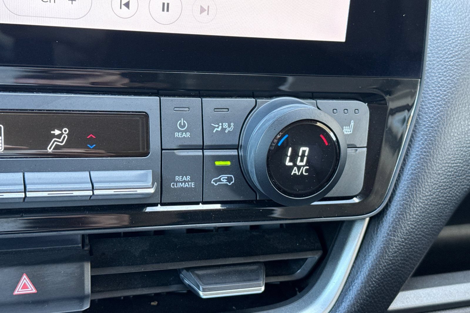 Certified 2025 Toyota Grand Highlander FWD image 32