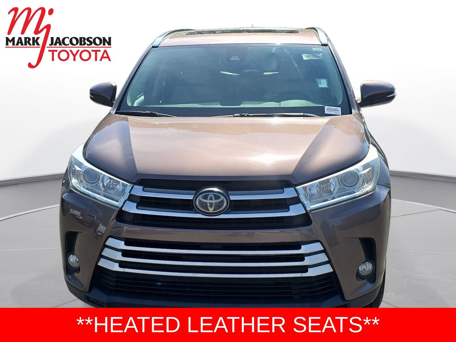 Used 2017 Toyota Highlander XLE image 2