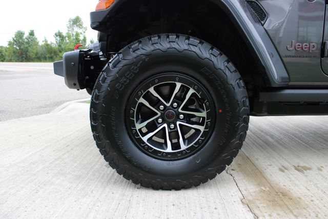 New 2027 Jeep Wrangler Unlimited Rubicon AWD/4WD image 32