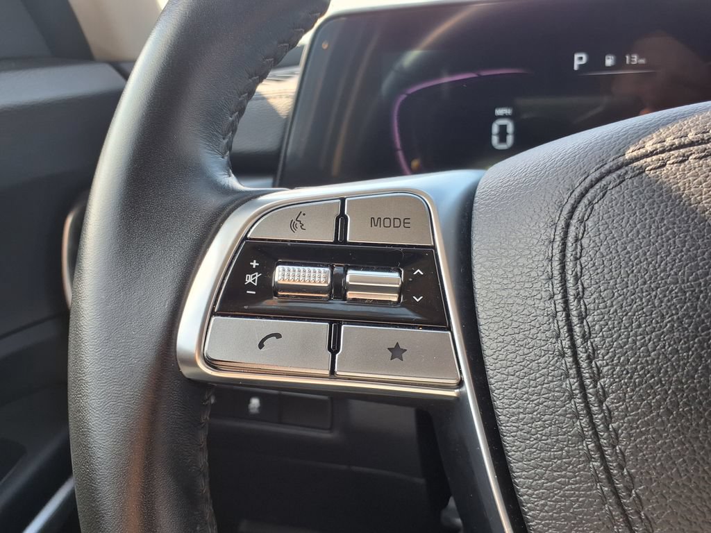 Used 2024 Kia Telluride LX FWD image 26