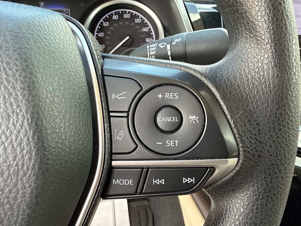 Used 2024 Toyota Camry LE w/ Convenience Package image 27