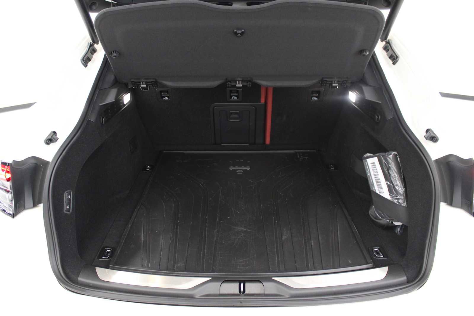 Used 2022 Maserati Levante GT image 12