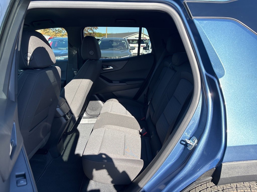 New 2026 Chevrolet Equinox LT image 9