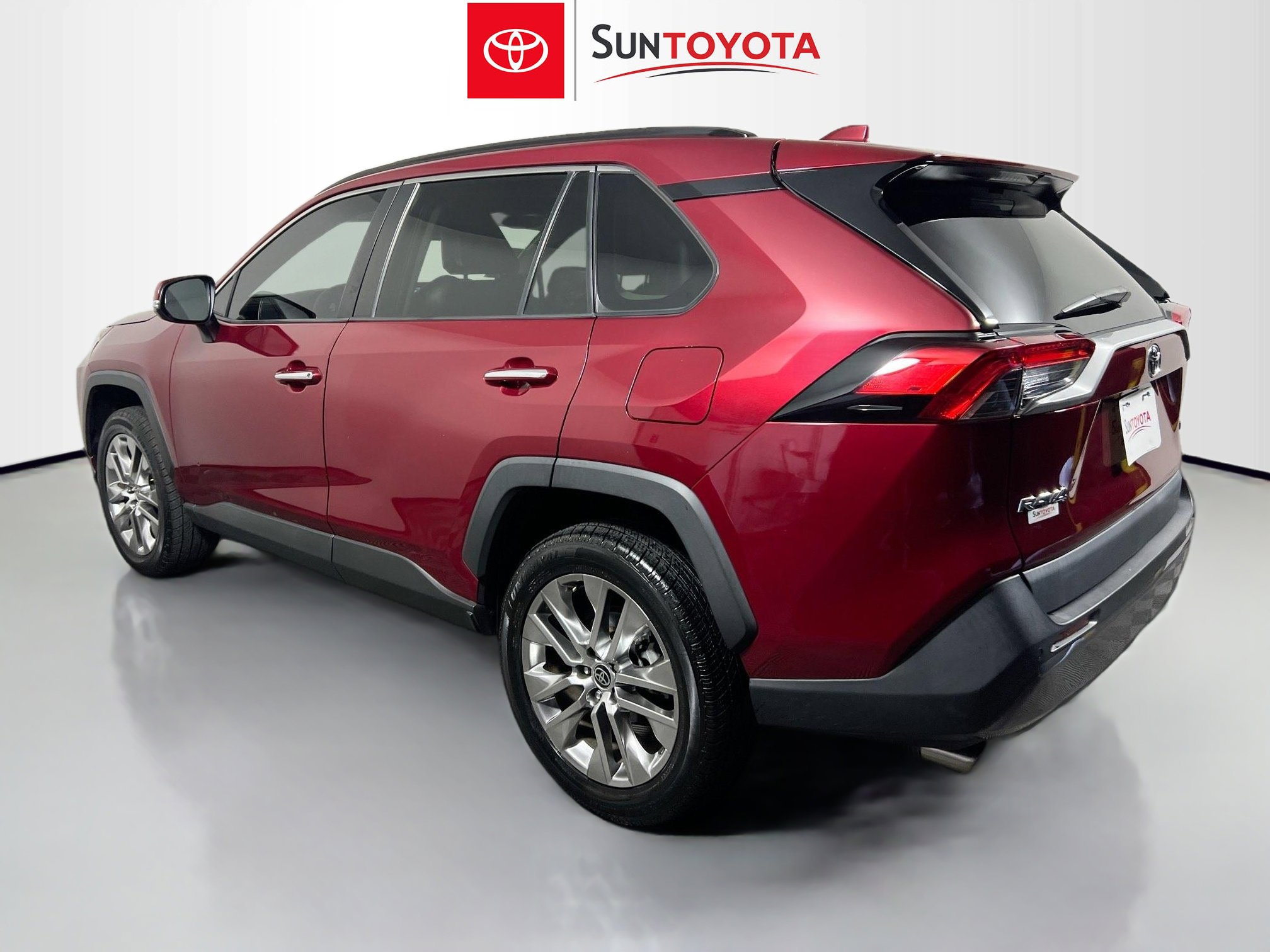 Used 2021 Toyota RAV4 Limited image 6