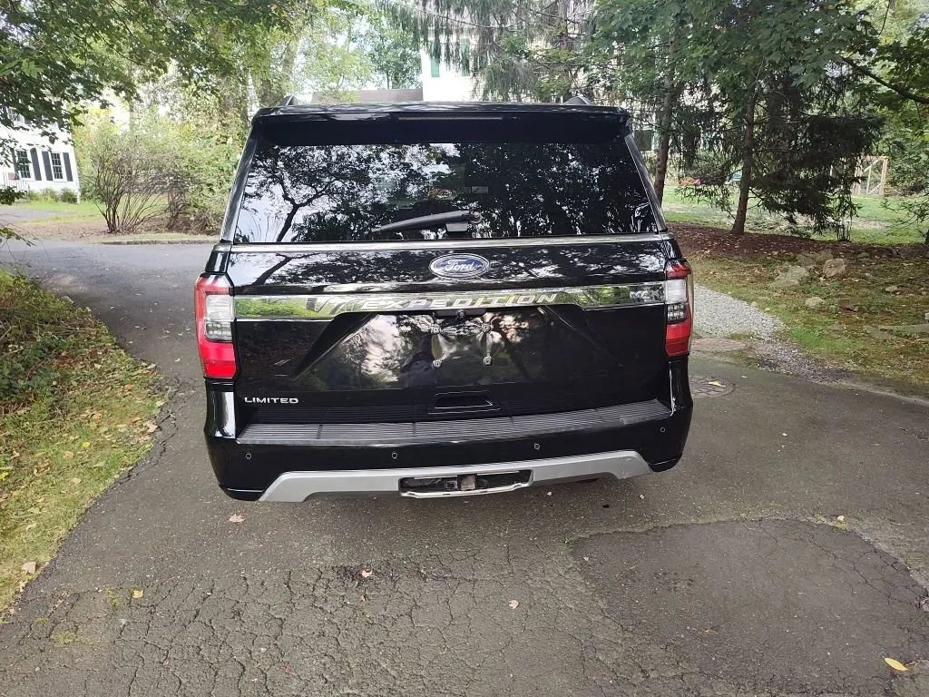 Used 2019 Ford Expedition Max Limited image 8