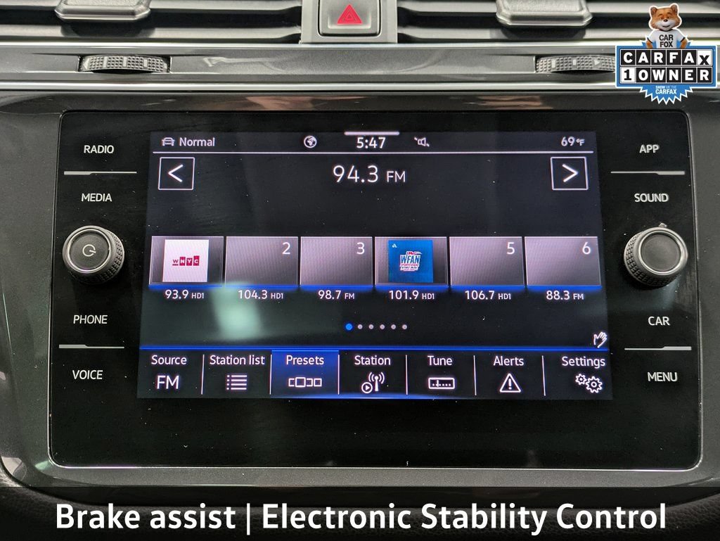 Used 2022 Volkswagen Tiguan SE AWD/4WD image 15
