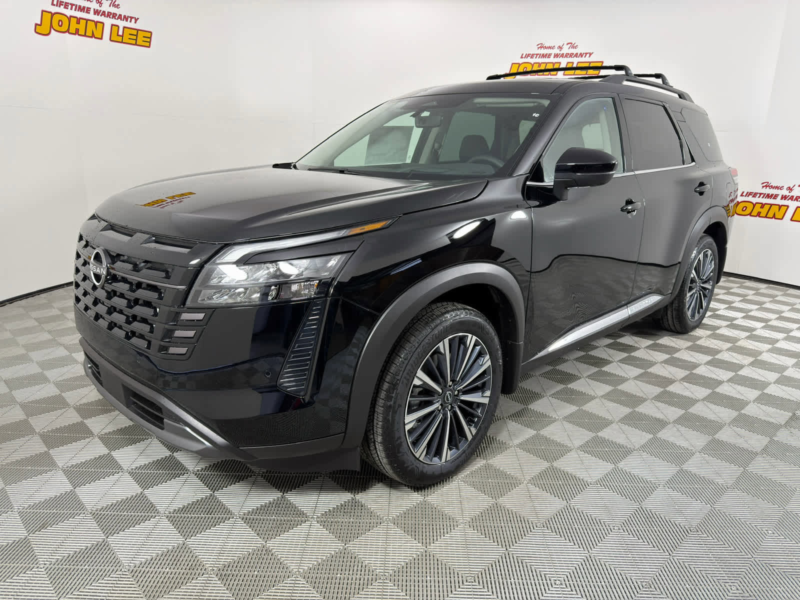 New 2026 Nissan Pathfinder Platinum