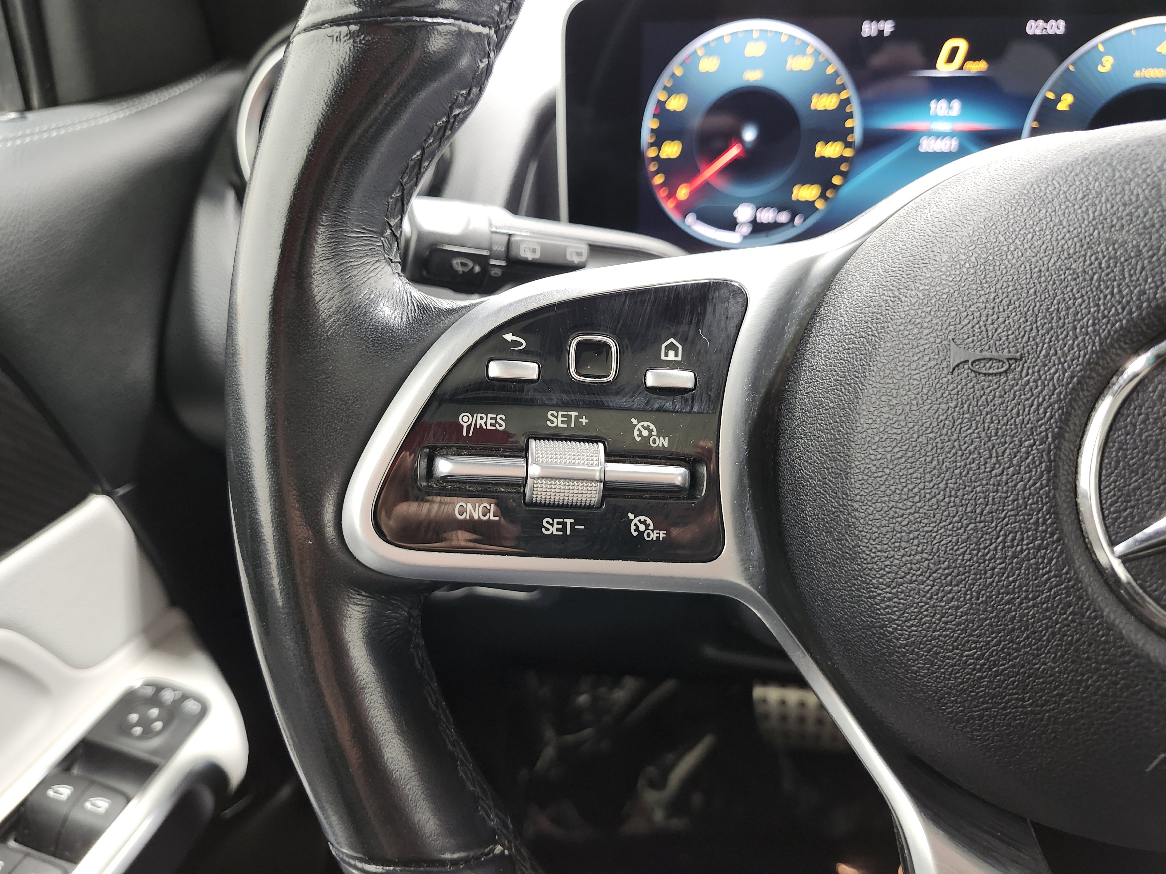 Used 2021 Mercedes-Benz GLB 250 4MATIC image 37