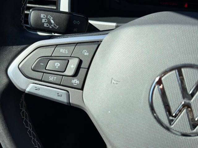 Used 2023 Volkswagen Atlas SE w/ Panoramic Sunroof Package image 44