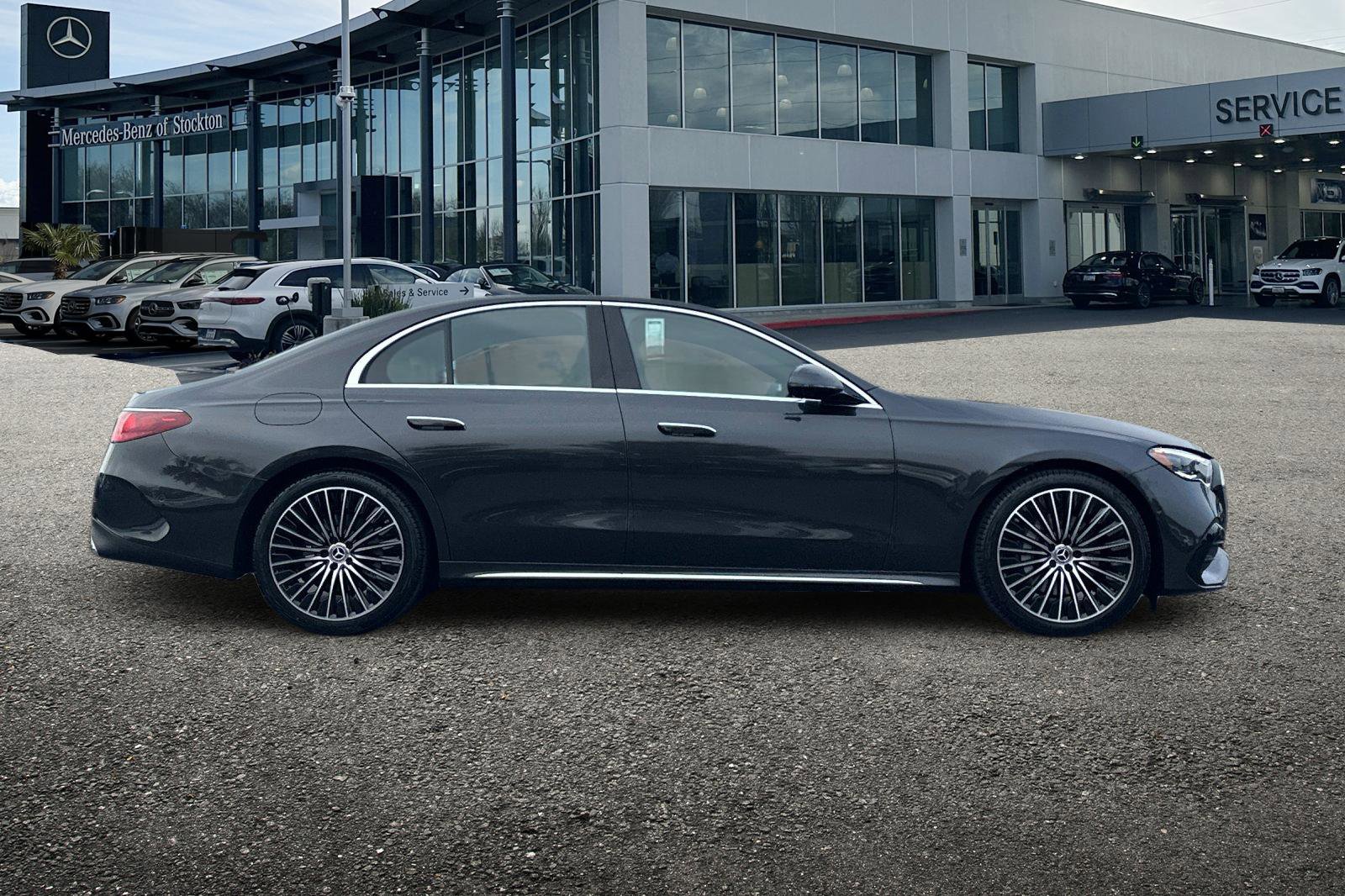 New 2026 Mercedes-Benz E 350 Sedan video 3