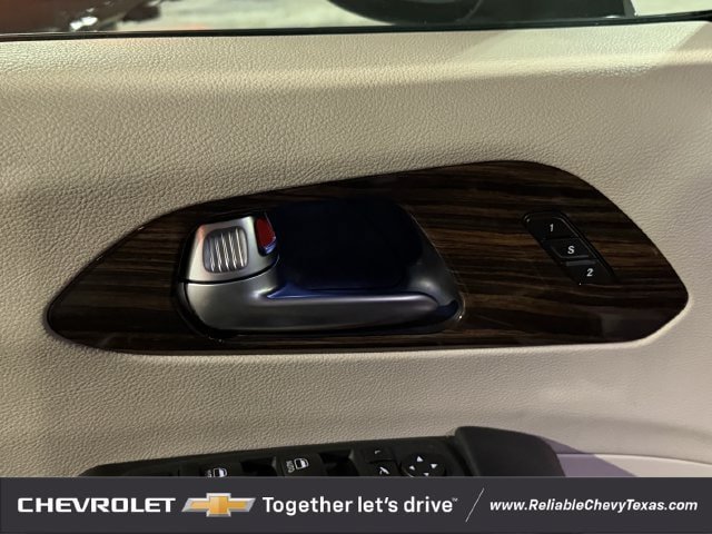 Used 2022 Chrysler Pacifica Limited FWD image 26