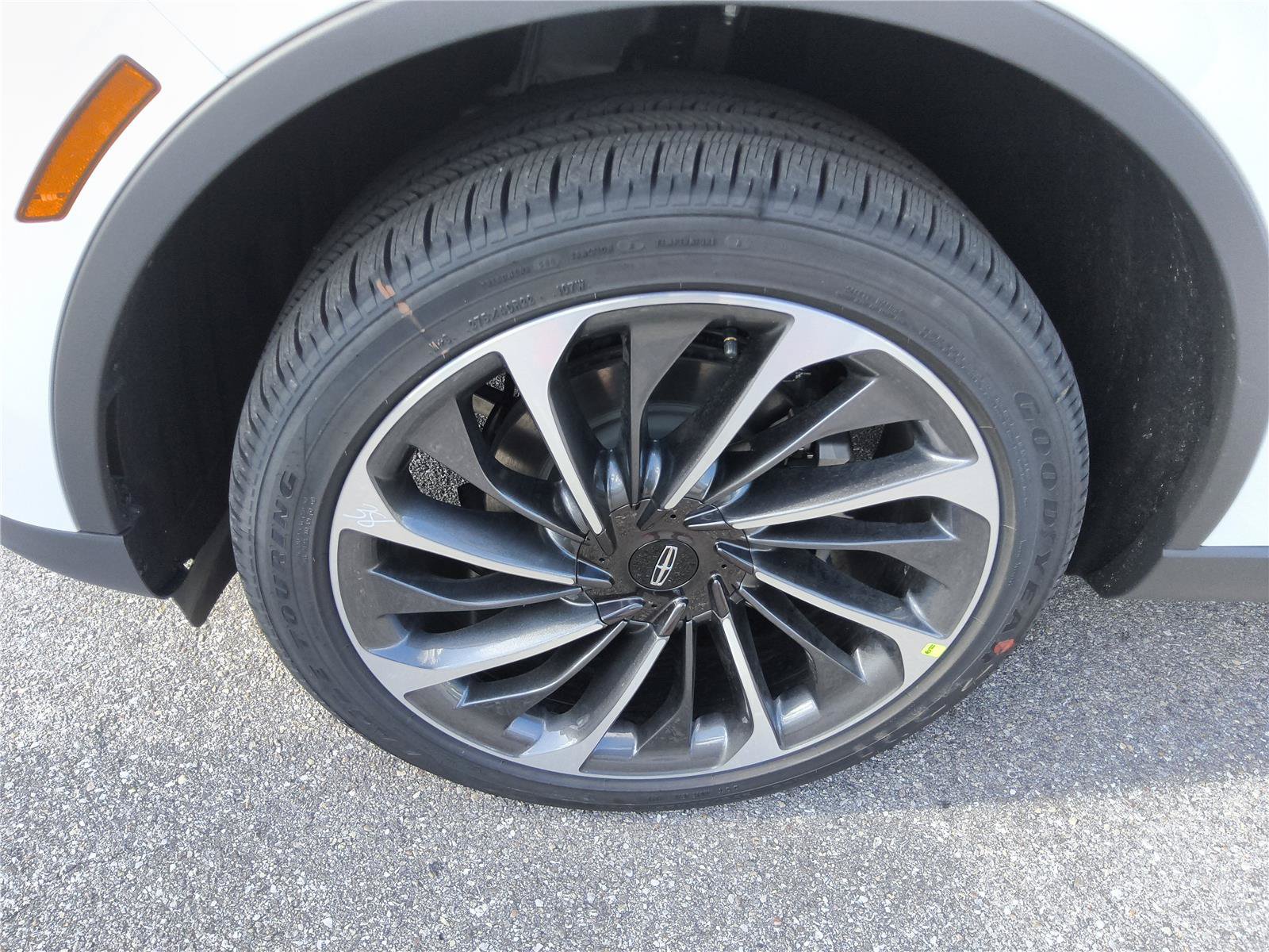 New 2026 Lincoln Aviator Reserve AWD/4WD image 9