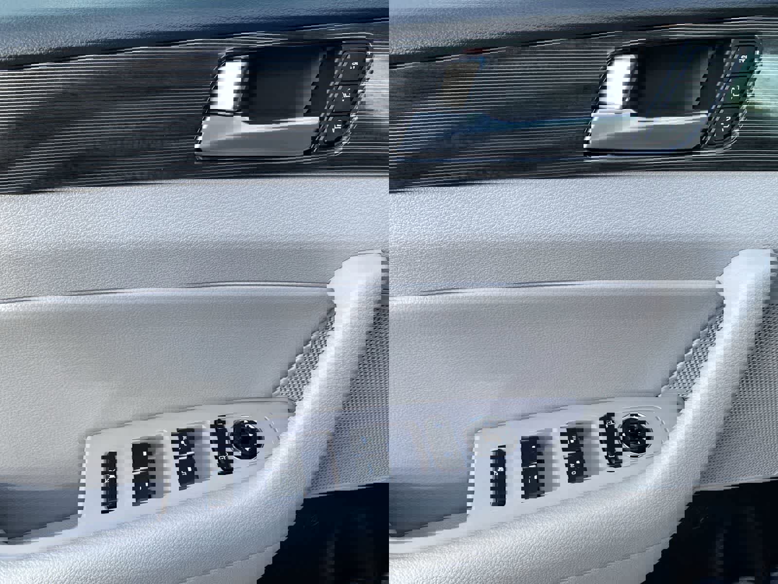 Used 2019 Hyundai Sonata Limited image 23