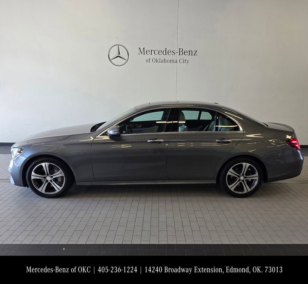 Used 2017 Mercedes-Benz E 300 4MATIC image 5