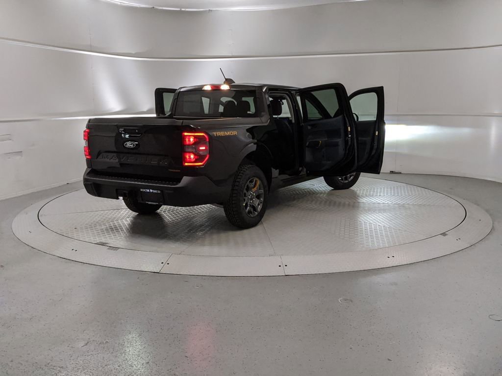 New 2026 Ford Maverick Tremor image 9