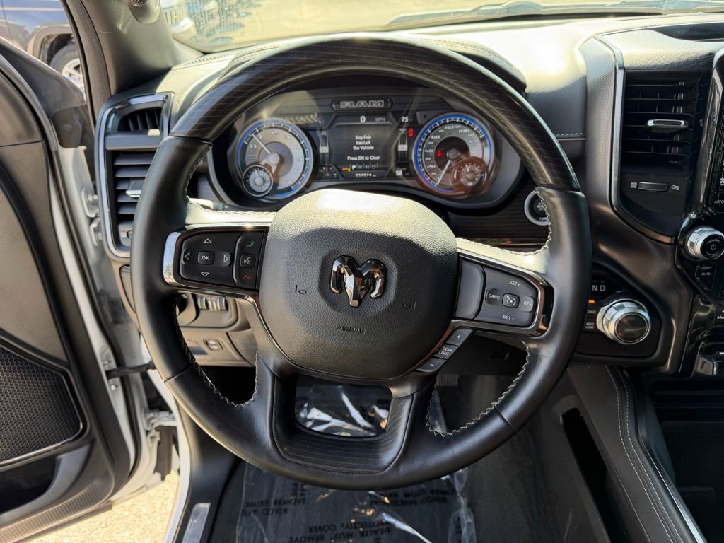 Used 2022 RAM 1500 Limited w/ Body Color Bumper Group AWD/4WD image 19