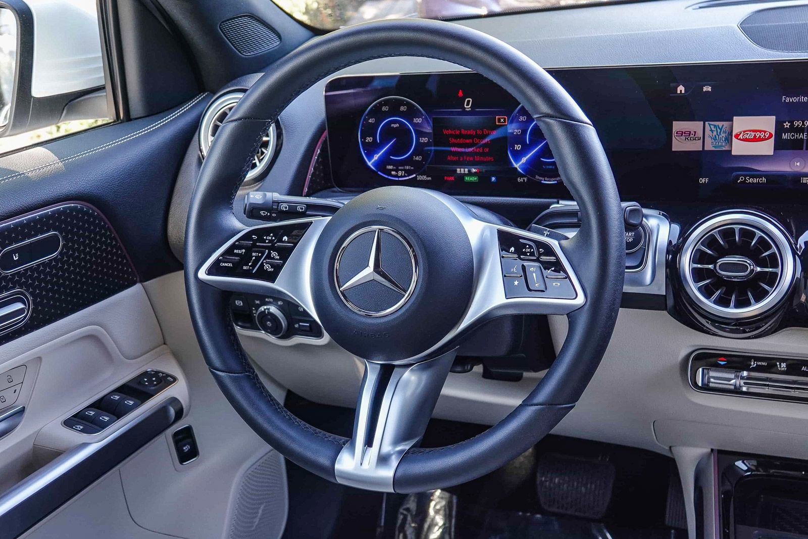 Used 2024 Mercedes-Benz EQB 350 4MATIC SUV image 15