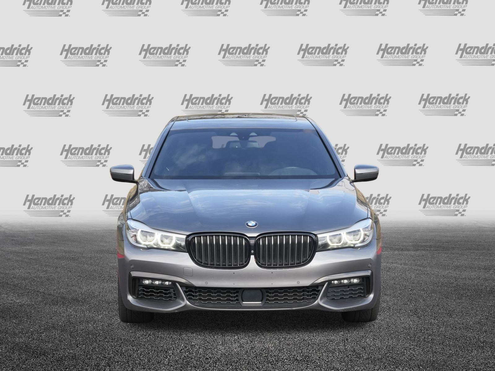 Used 2019 BMW 740i w/ M Sport Package image 3
