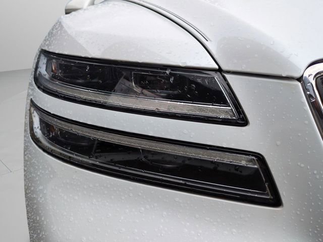 Certified 2023 Genesis Electrified G80 image 10