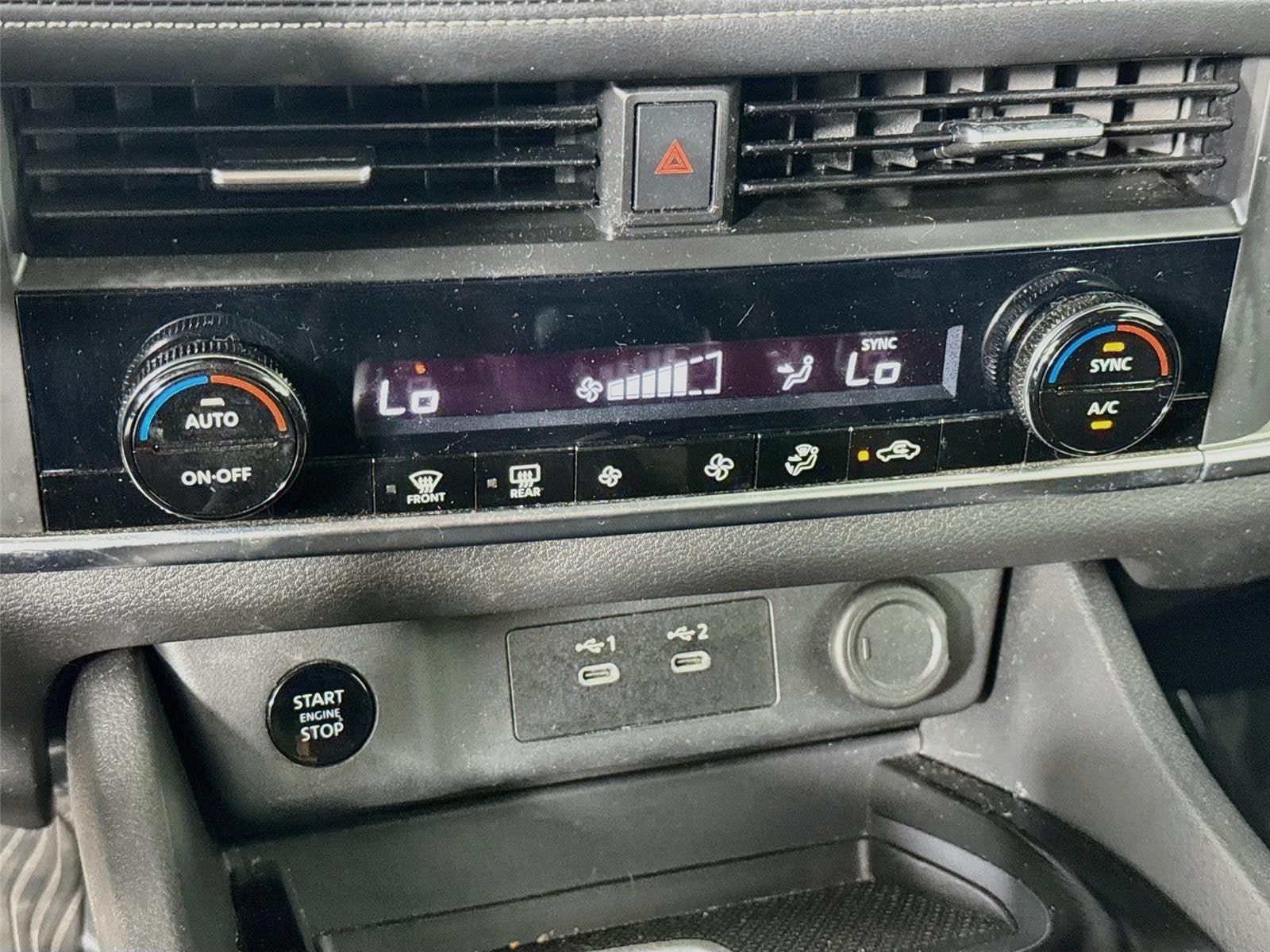 Certified 2024 Nissan Rogue SV AWD/4WD image 16