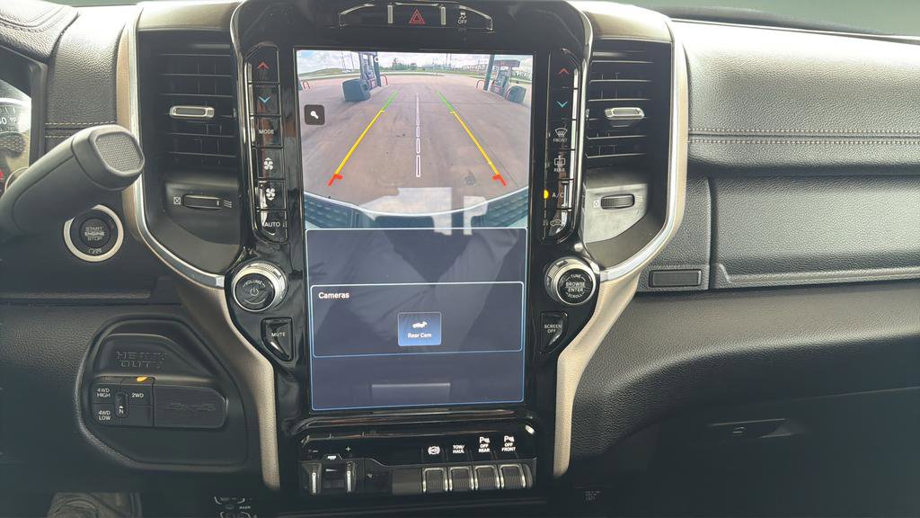 Used 2024 RAM 2500 Laramie AWD/4WD image 23