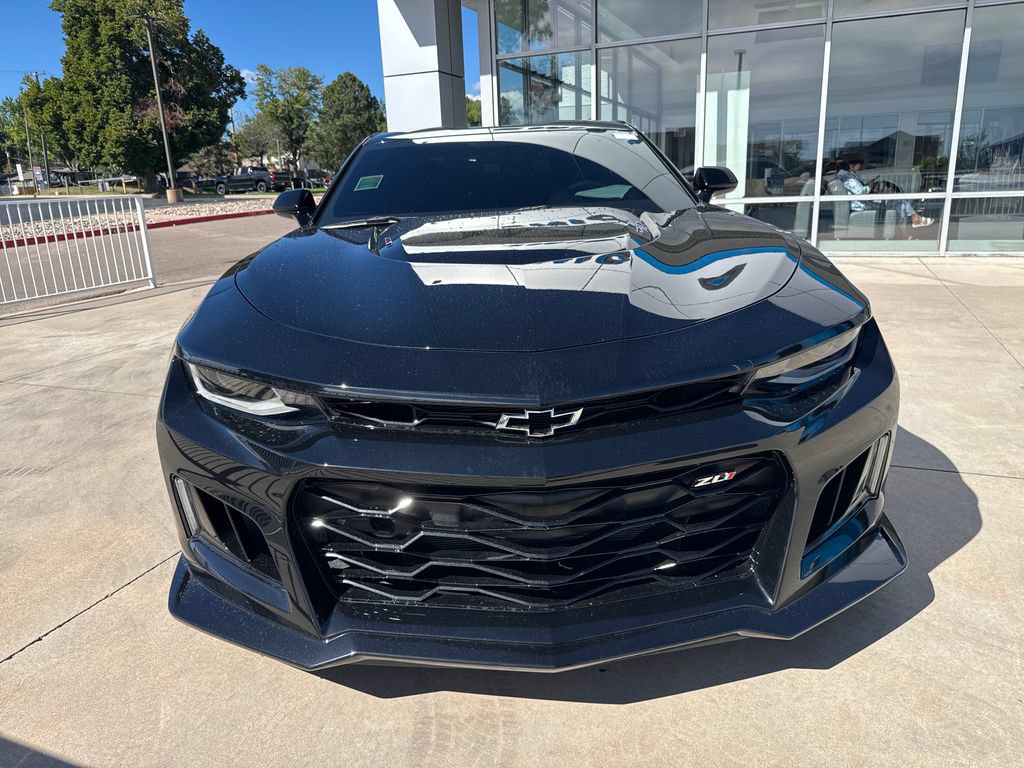 Used 2018 Chevrolet Camaro ZL1 RWD image 8