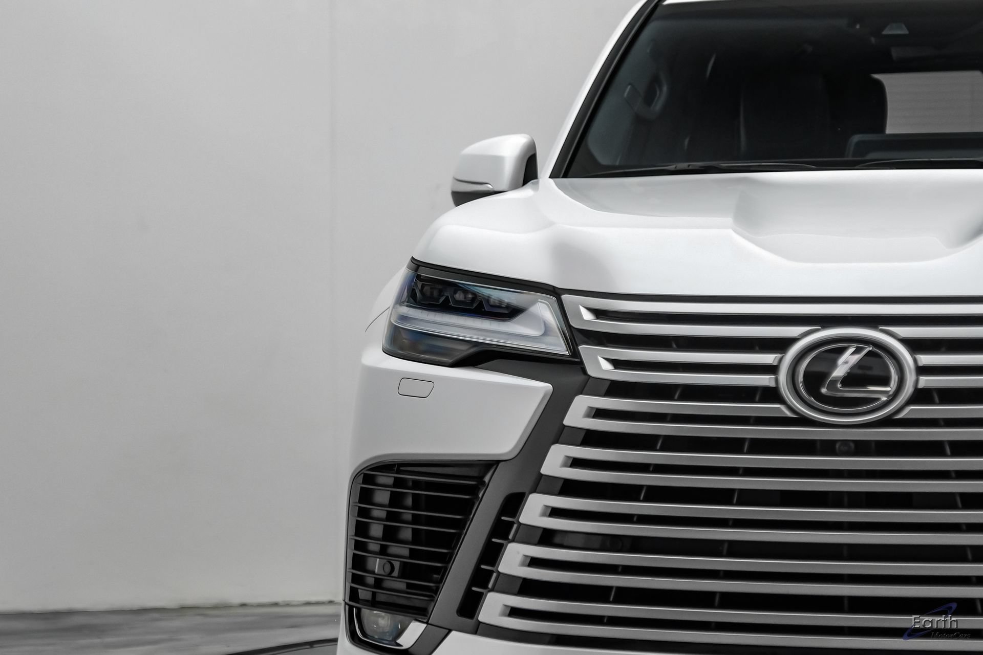 Used 2023 Lexus LX 600 4WD w/ Accessory Package (Z1) image 30