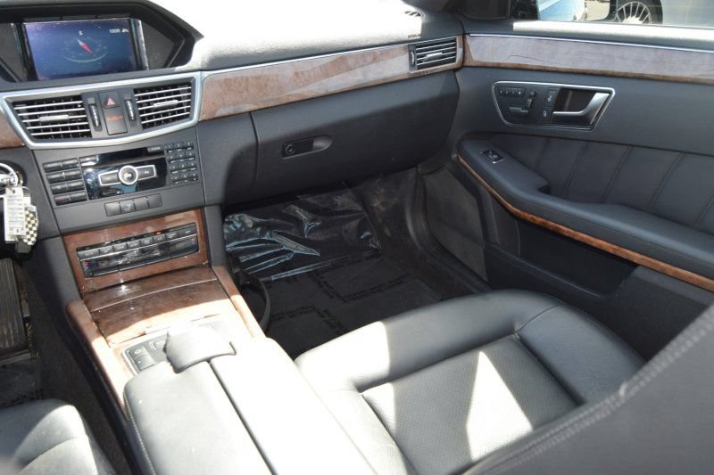 Used 2013 Mercedes-Benz E 350 4MATIC Sedan image 31