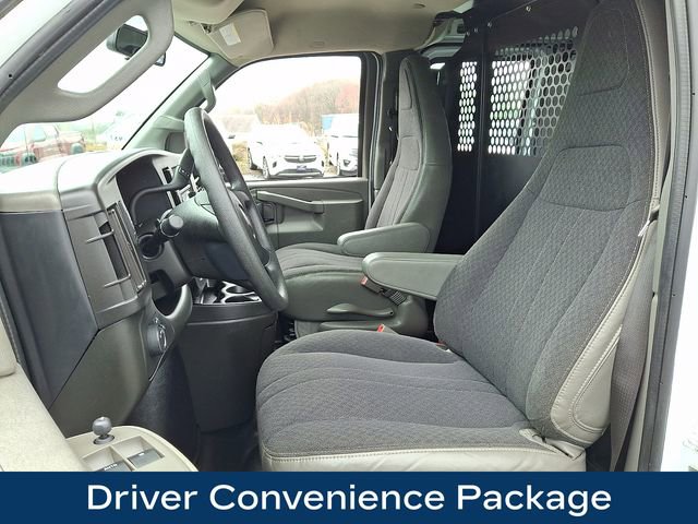 Used 2024 GMC Savana 2500 w/ Driver Convenience Package image 2
