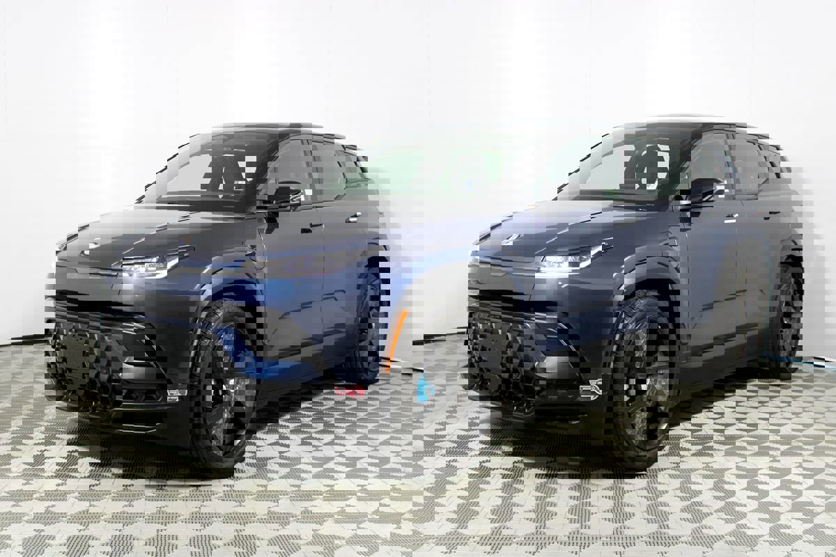 Used 2023 Fisker Ocean Extreme image 3