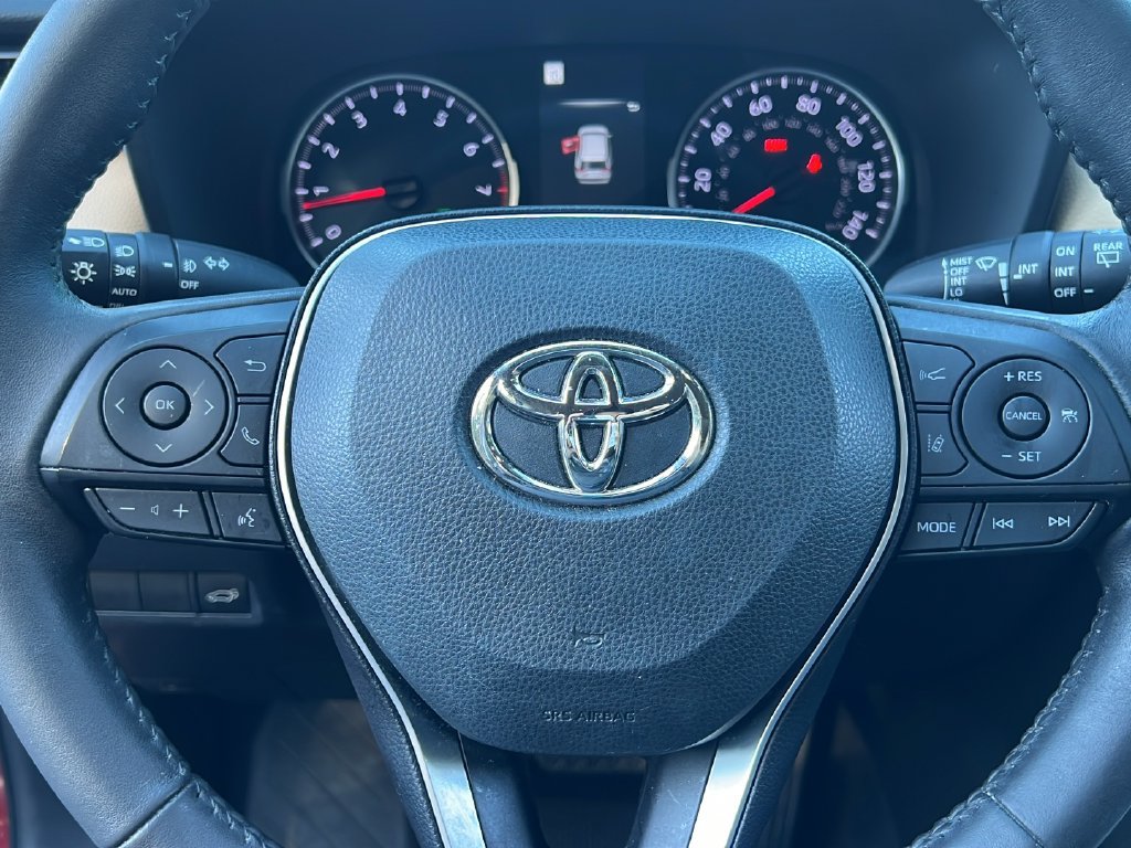 Certified 2022 Toyota RAV4 XLE Premium FWD image 18