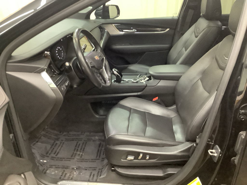 Used 2020 Cadillac XT5 Premium Luxury AWD/4WD image 15
