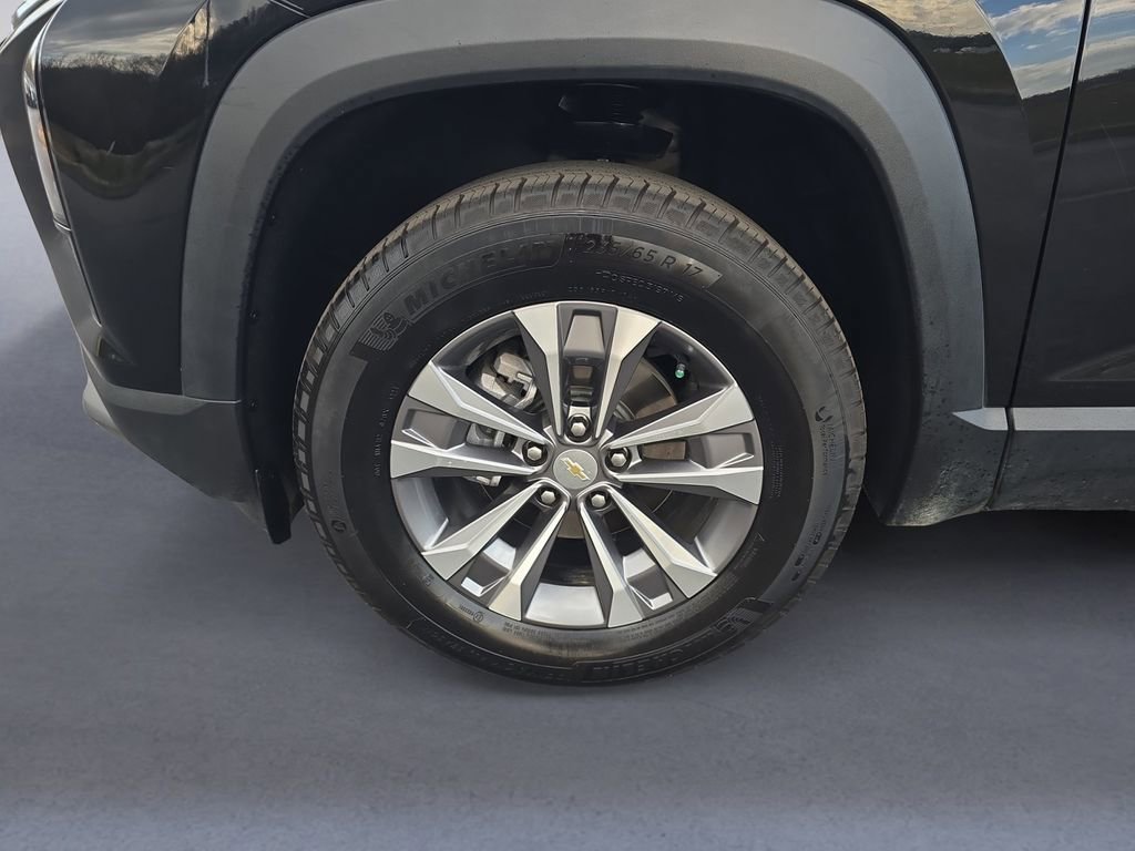 Used 2025 Chevrolet Equinox LT image 9