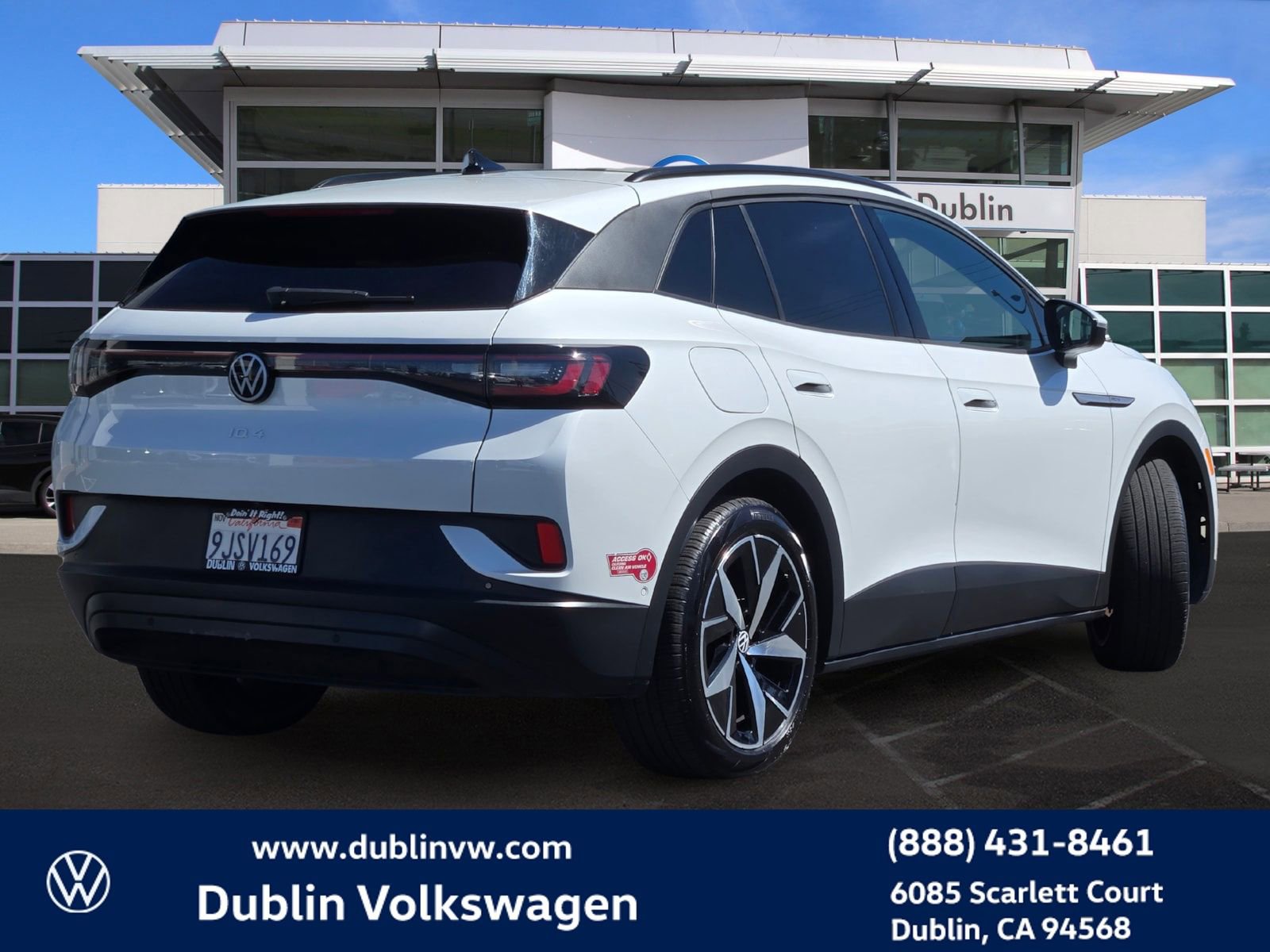 Used 2023 Volkswagen ID.4 Pro S image 4