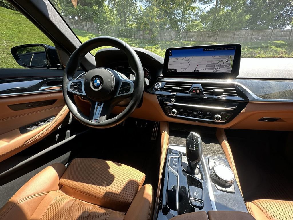 Used 2022 BMW 540i xDrive w/ M Sport Package image 46