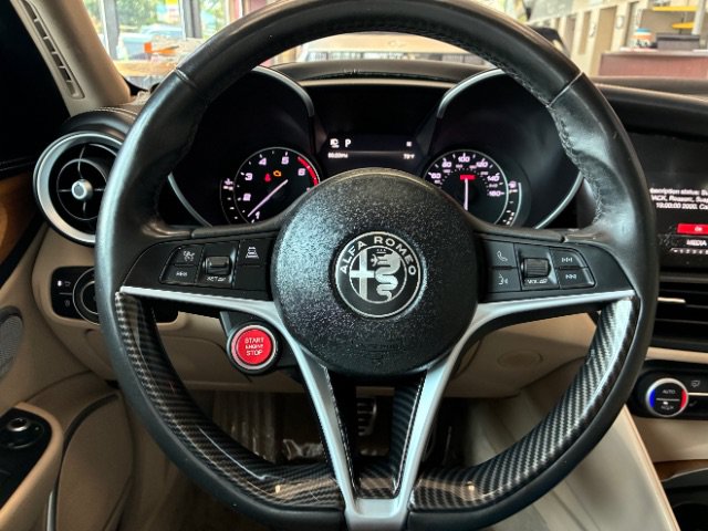 Used 2019 Alfa Romeo Giulia Ti w/ Quick Order Package 22Z Lusso RWD image 21