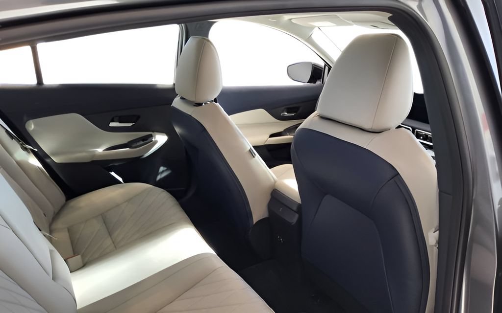 New 2026 Nissan Sentra SL w/ Floor Mat Package FWD image 38