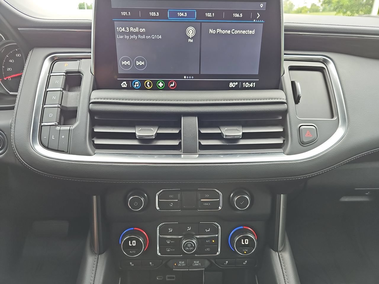 Certified 2021 Chevrolet Tahoe Z71 w/ Z71 Signature Package AWD/4WD image 26