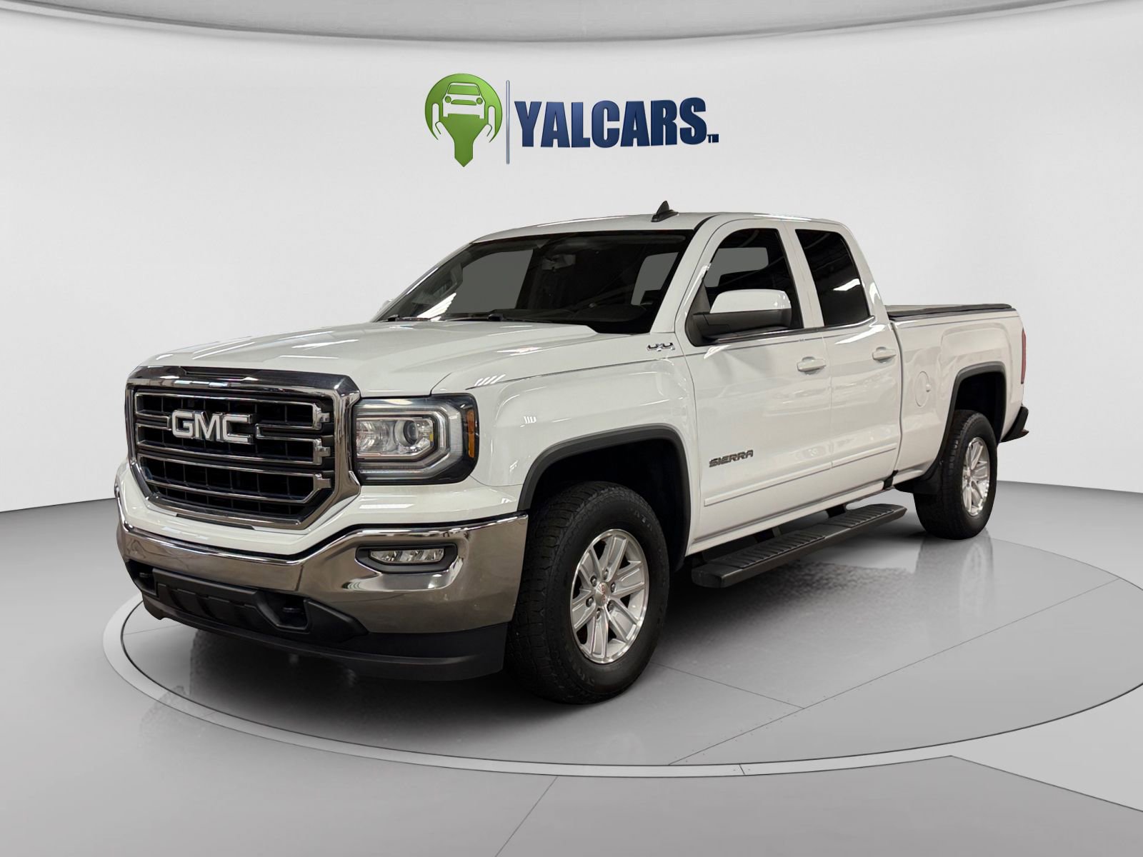 Used 2018 GMC Sierra 1500 SLE w/ SLE Value Package AWD/4WD image 1