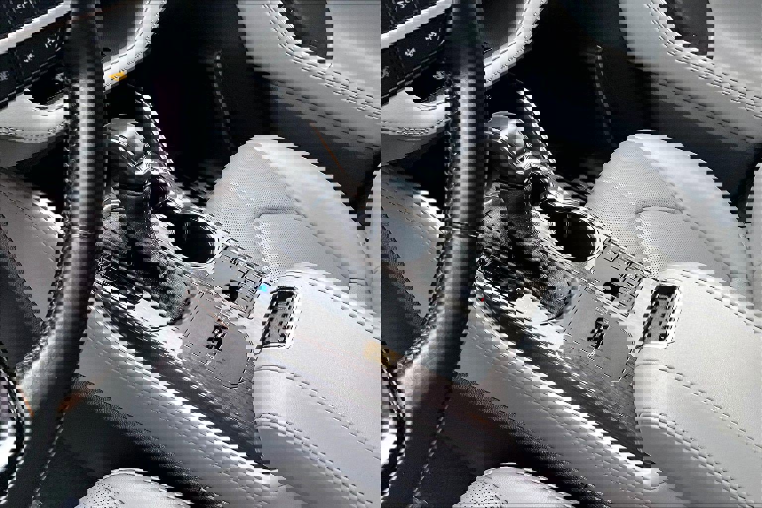 Used 2023 Toyota Highlander Limited image 16