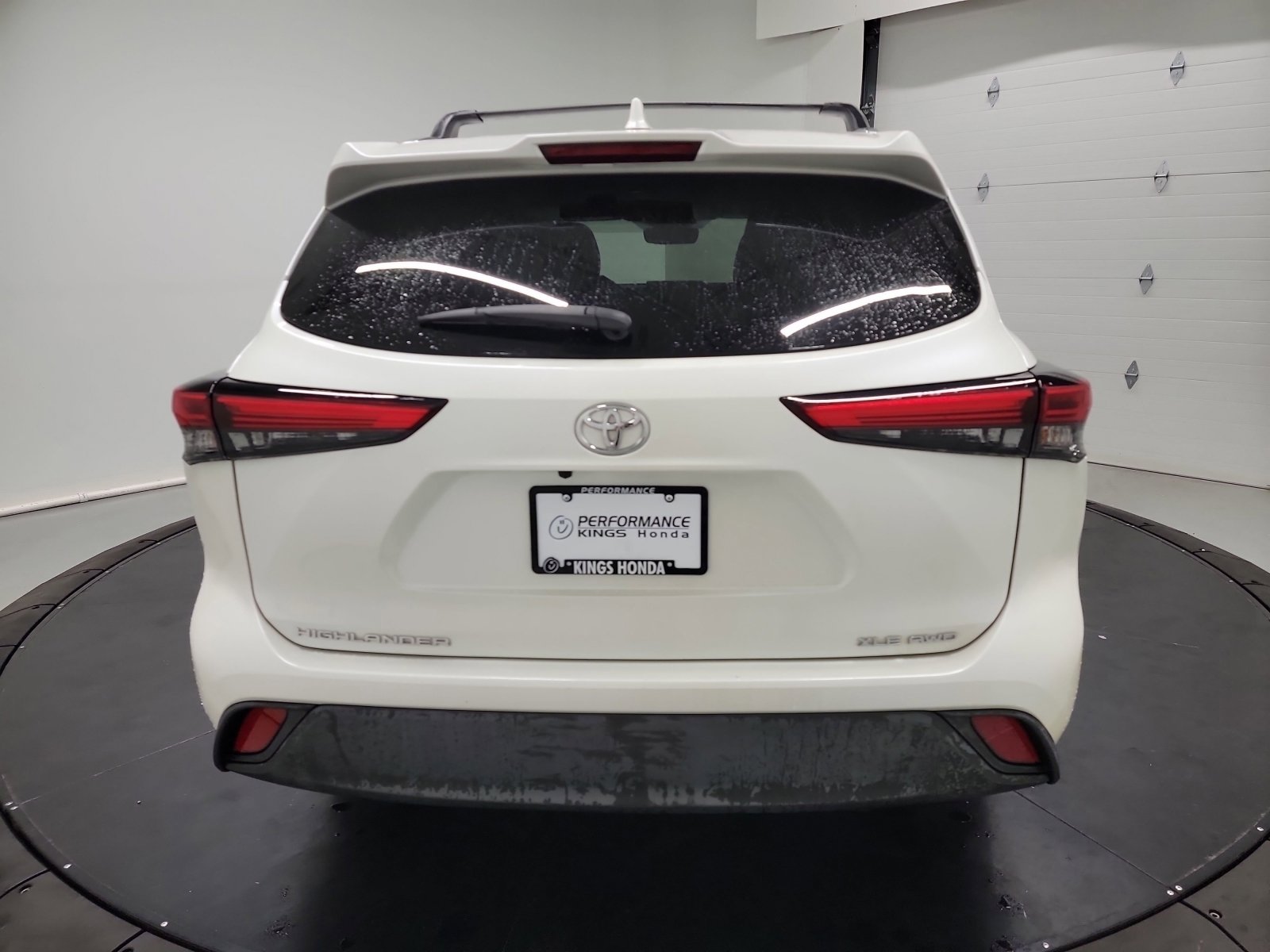 Used 2021 Toyota Highlander XLE image 8