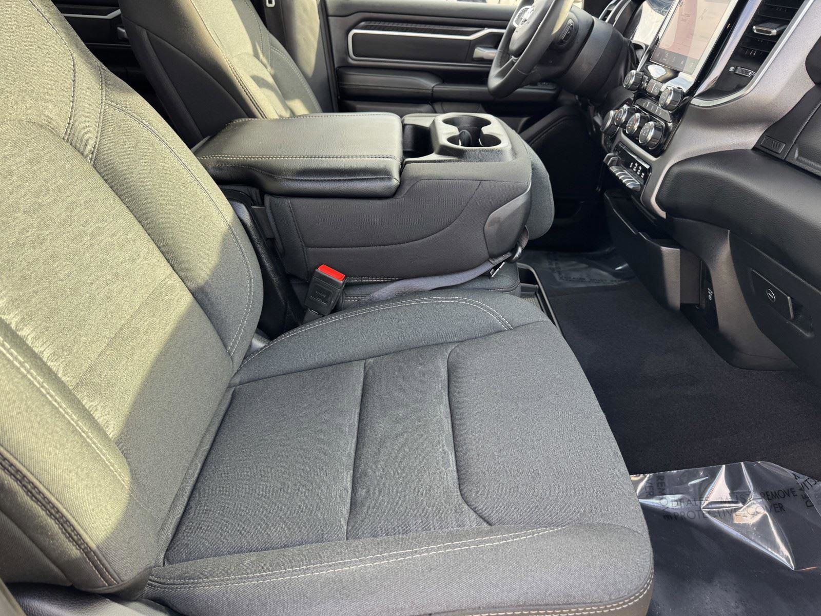 Used 2025 RAM 1500 Big Horn AWD/4WD image 8